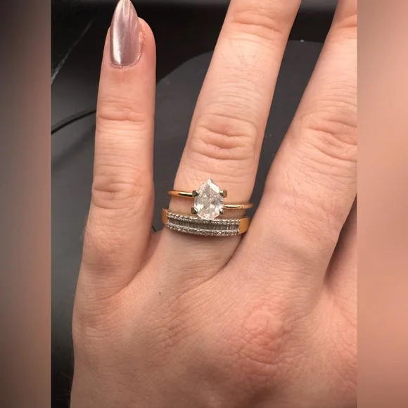 Natural 1ct pear shape diamond in solid 14k gold engagement ring display LOOSE - Picture 13 of 17